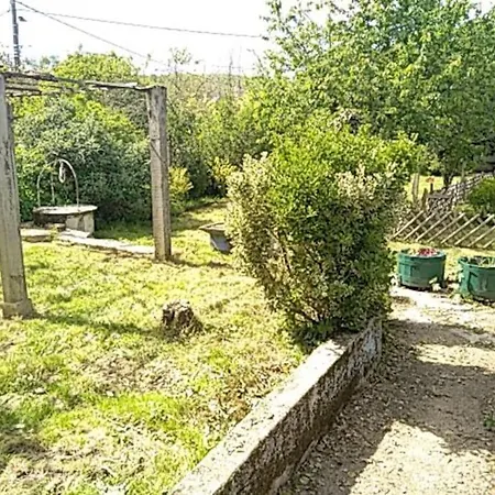 בית נופש Maison Avec Jardin A *